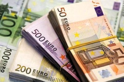 آخرین قیمت یورو امروز ۲۲ مرداد ماه ۱۴۰۱