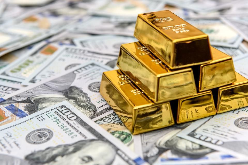 تاثیر طولانی شدن مذاکرات برجام بر بازار ارز و طلا چیست؟